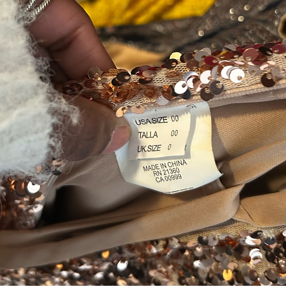Mori Lee Gold sequin Prom Dresses - Picture 2 of 4